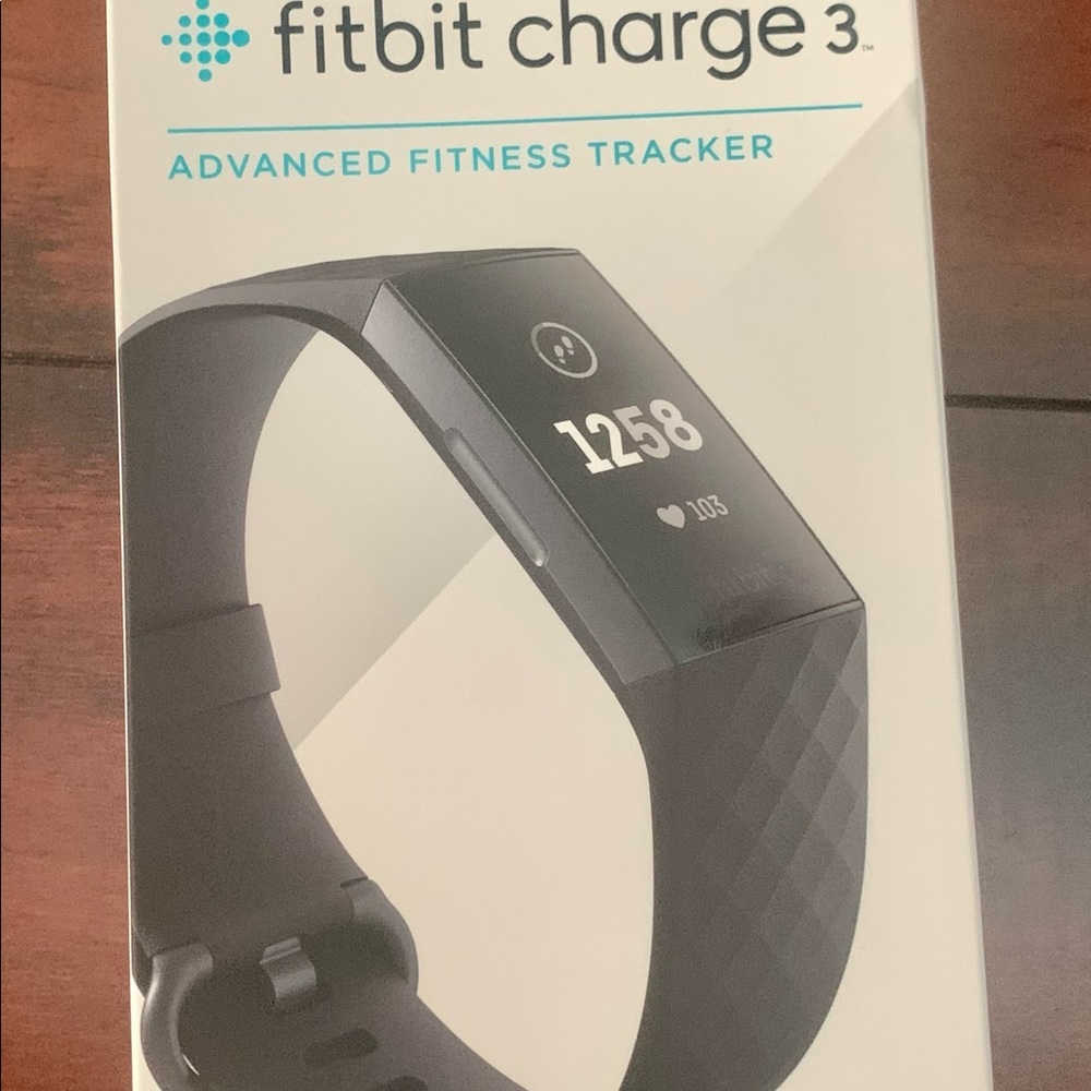 FitBit Charge 3 - Picture 2 of 5